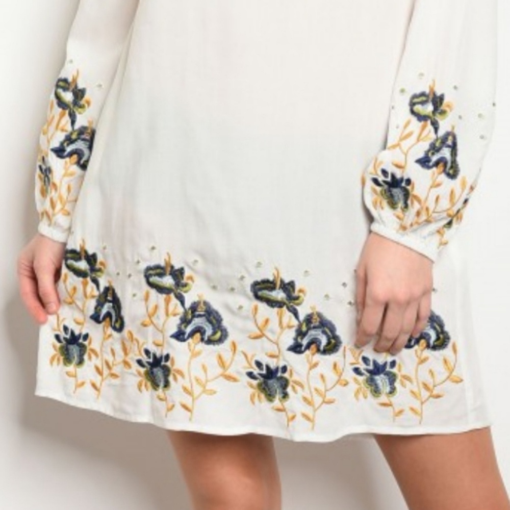 💋IVORY  PRINT BORDER DRESS - Picture 2 of 6